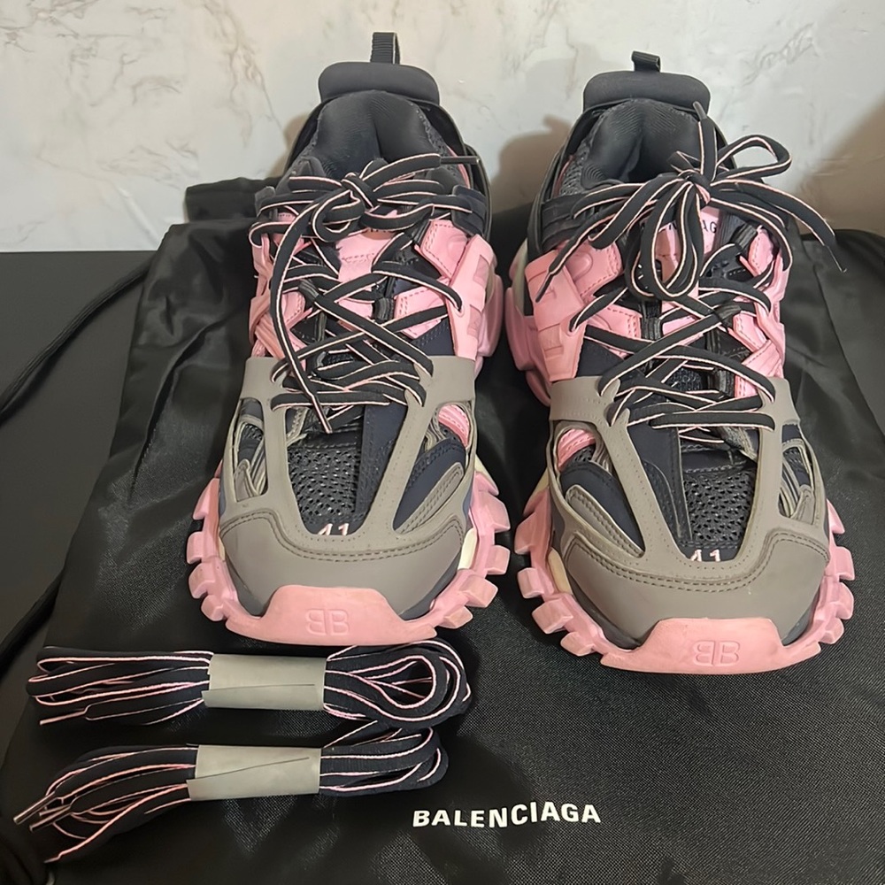 discount balenciaga sneakers